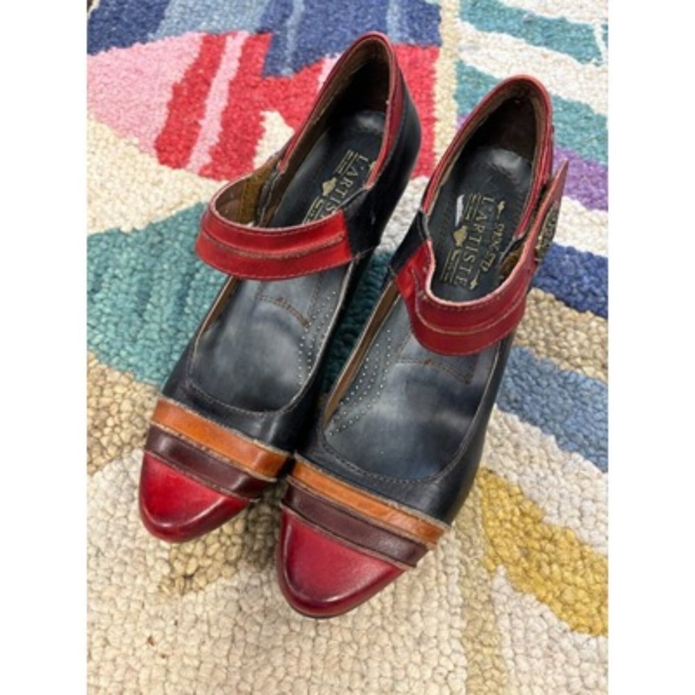 Women's Red and Brown Leather Shoes